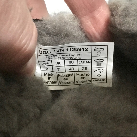 UGG Bella ll black suede moccasin loafers - Picture 10 of 10